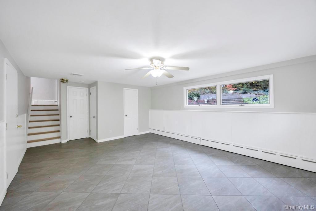 Single Family Caledonia  Suffolk County, NY 11746, MLS-930657-38