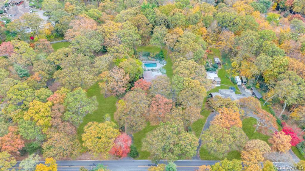 Single Family Caledonia  Suffolk County, NY 11746, MLS-930657-43