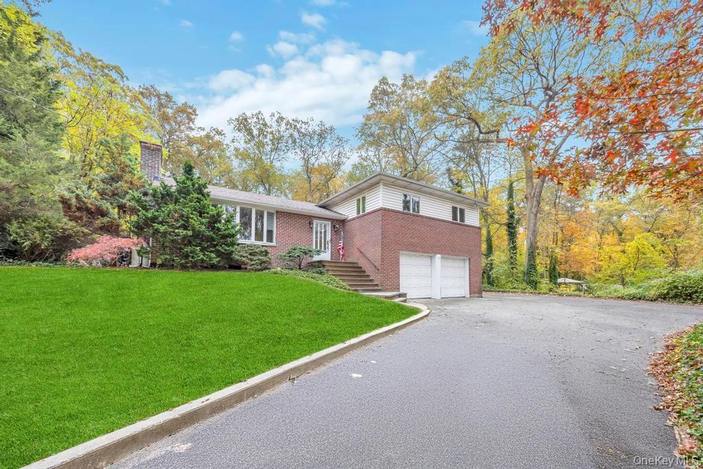 Single Family Caledonia  Suffolk County, NY 11746, MLS-930657-6