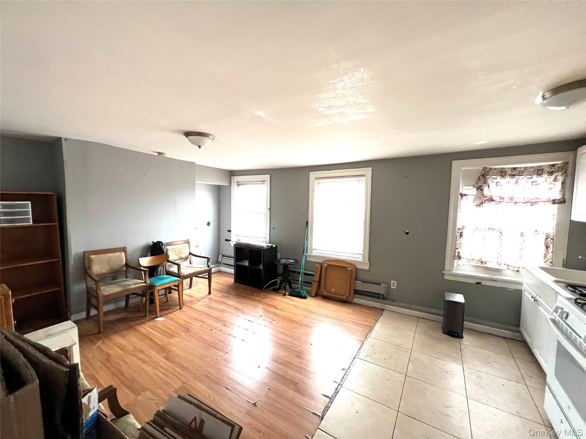 Single Family Welling  Queens, NY 11102, MLS-930666-2