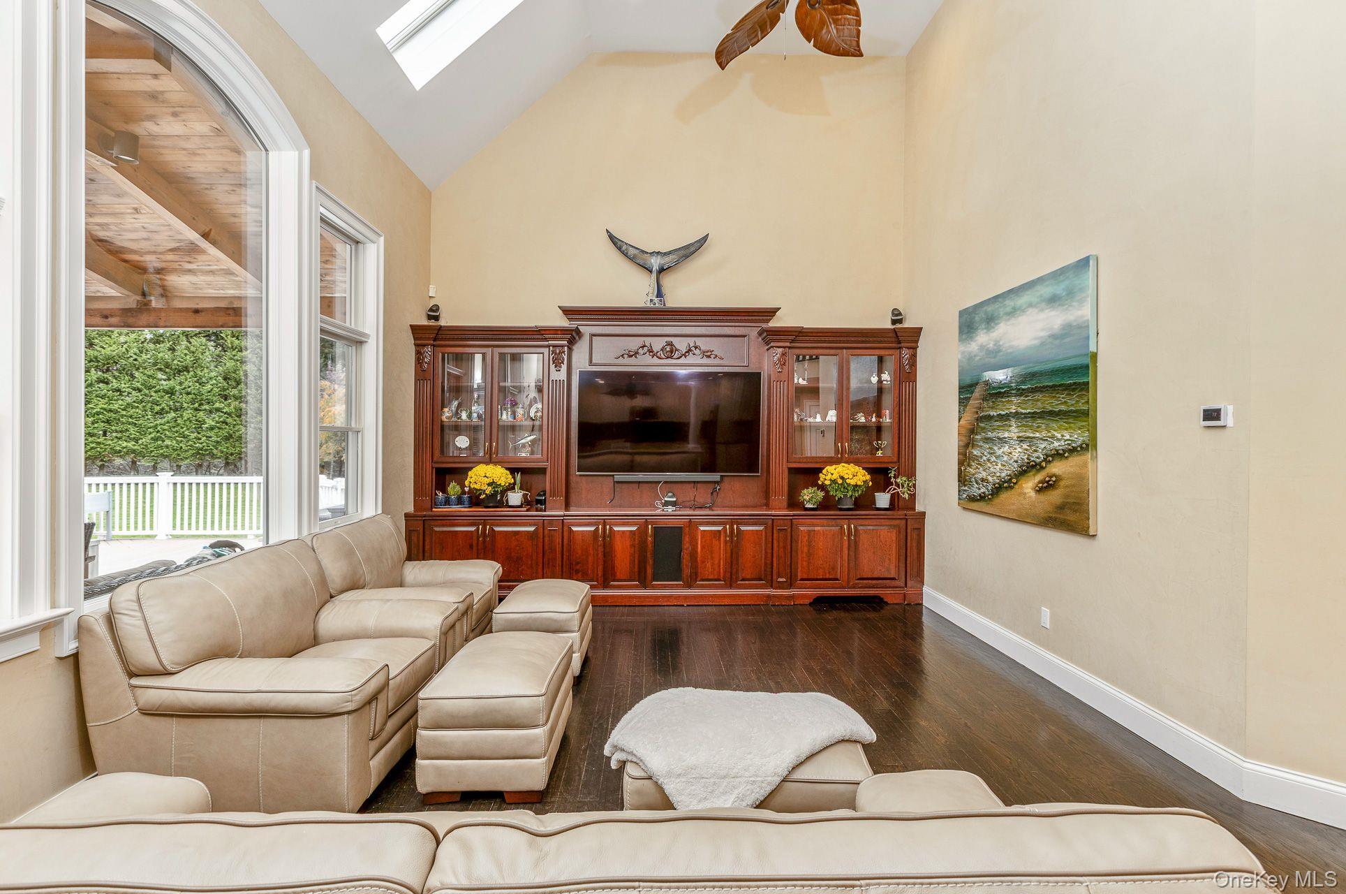 Single Family Old Neck  Suffolk County, NY 11949, MLS-930685-12