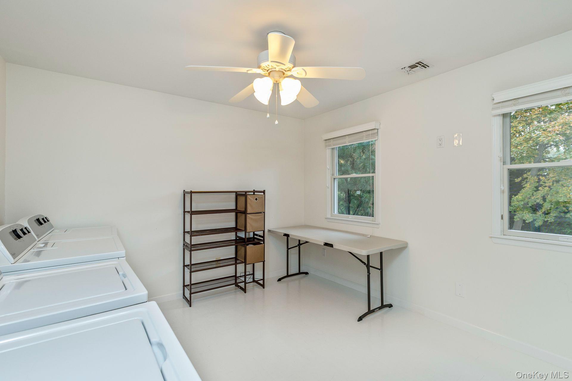 Single Family Old Neck  Suffolk County, NY 11949, MLS-930685-21