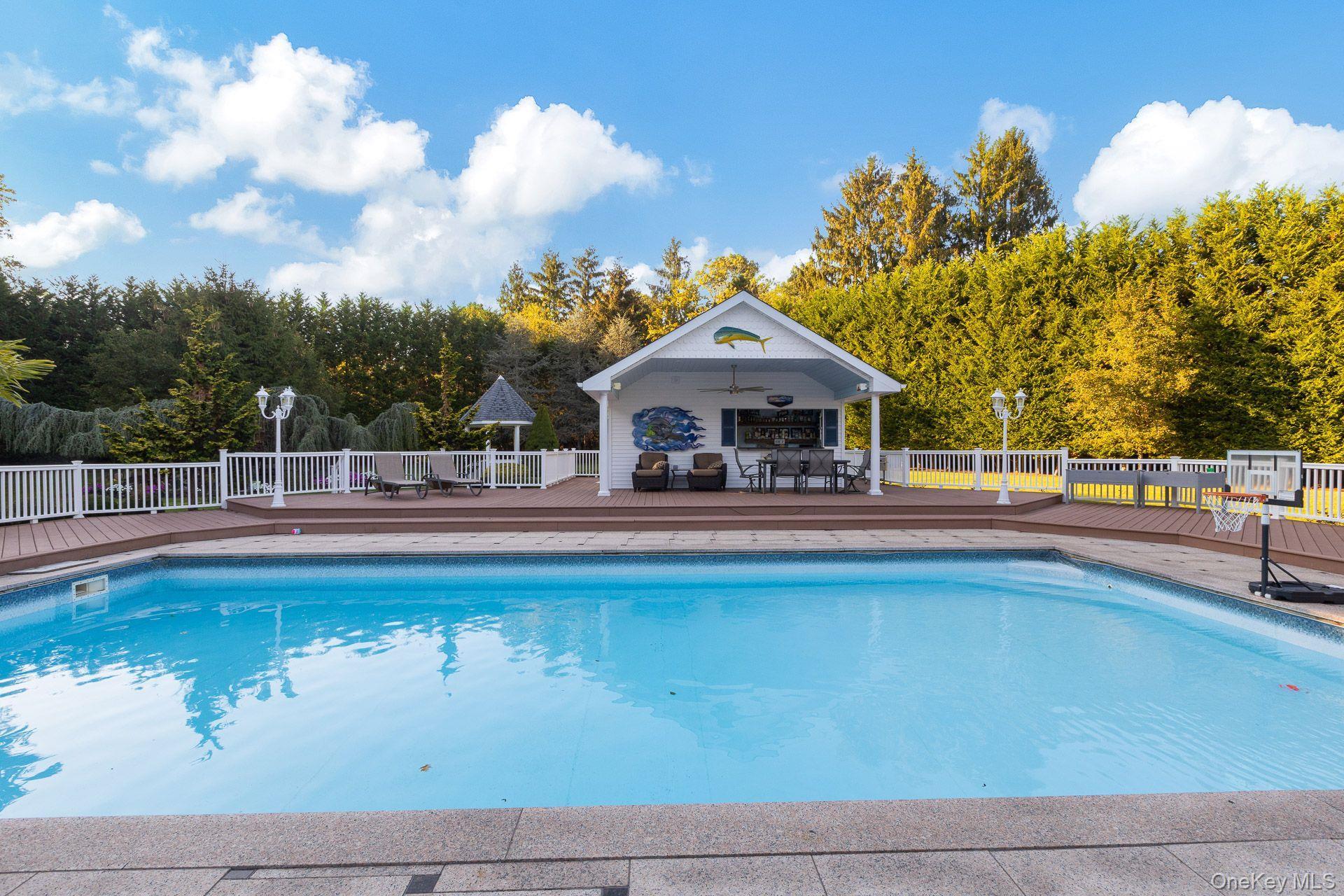 Single Family Old Neck  Suffolk County, NY 11949, MLS-930685-4