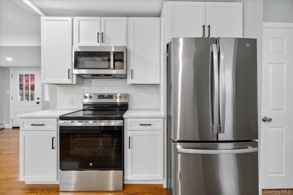 Single Family Mountain View  Ulster County, NY 12477, MLS-930688-11