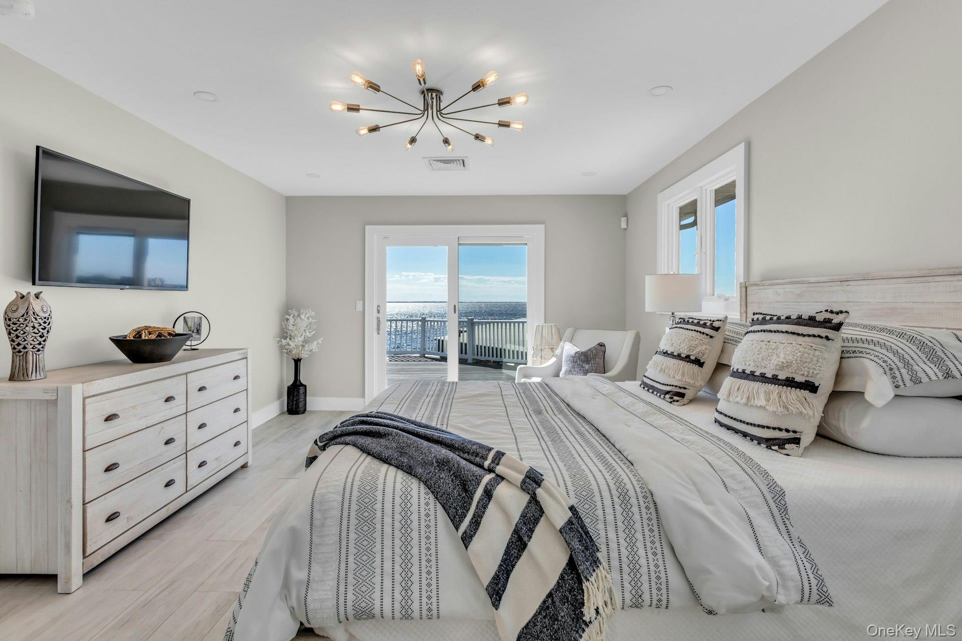 Single Family Edgewater Suffolk County, NY 11705, MLS-930696-18