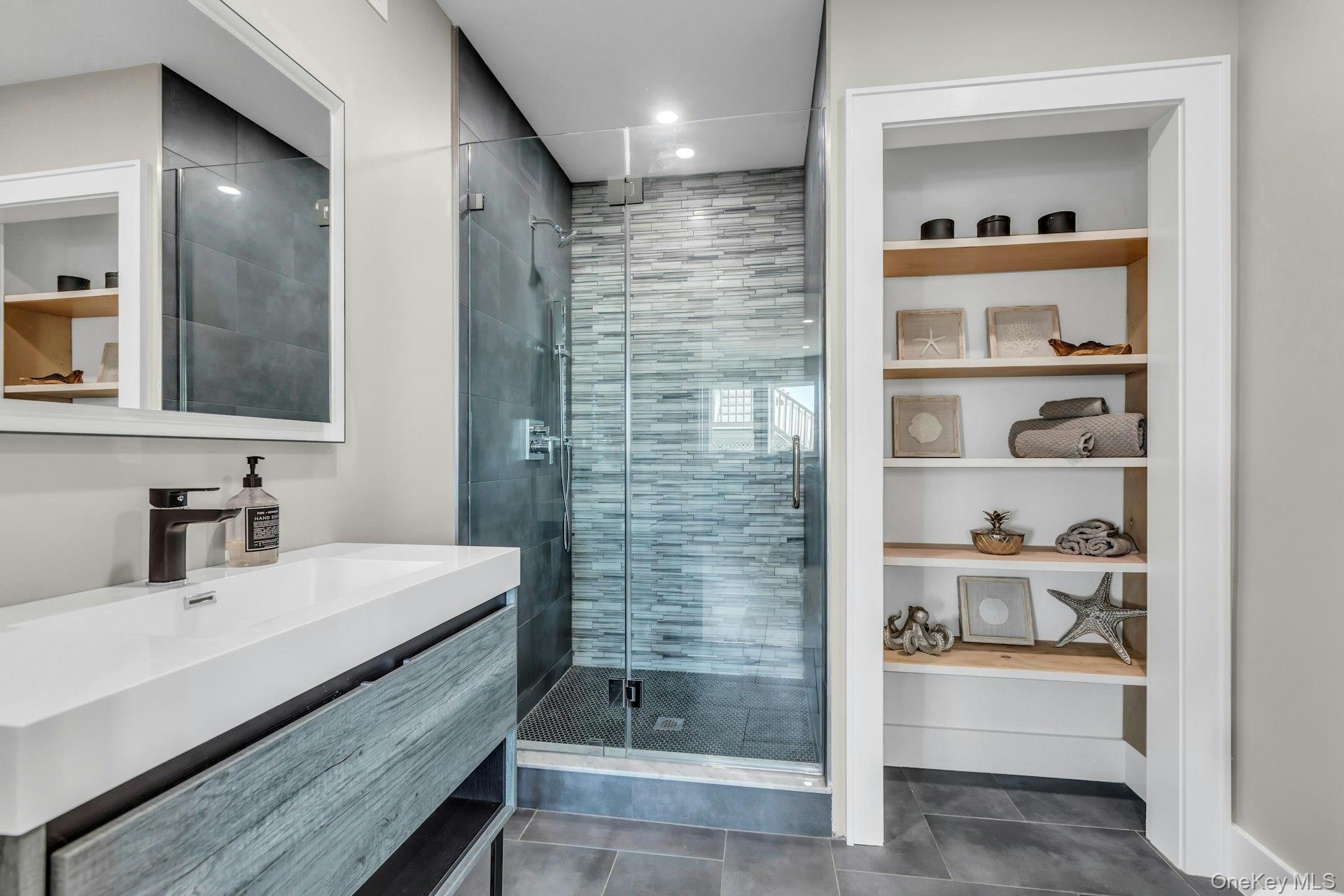 Single Family Edgewater Suffolk County, NY 11705, MLS-930696-27