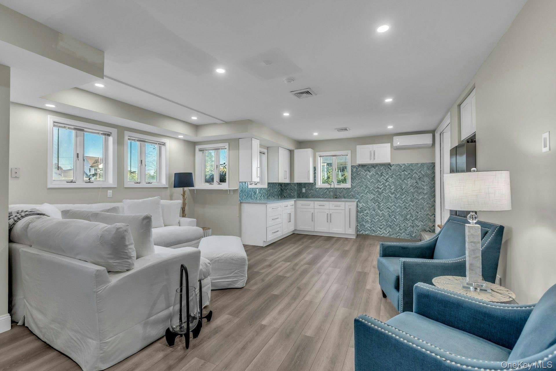 Single Family Edgewater Suffolk County, NY 11705, MLS-930696-30