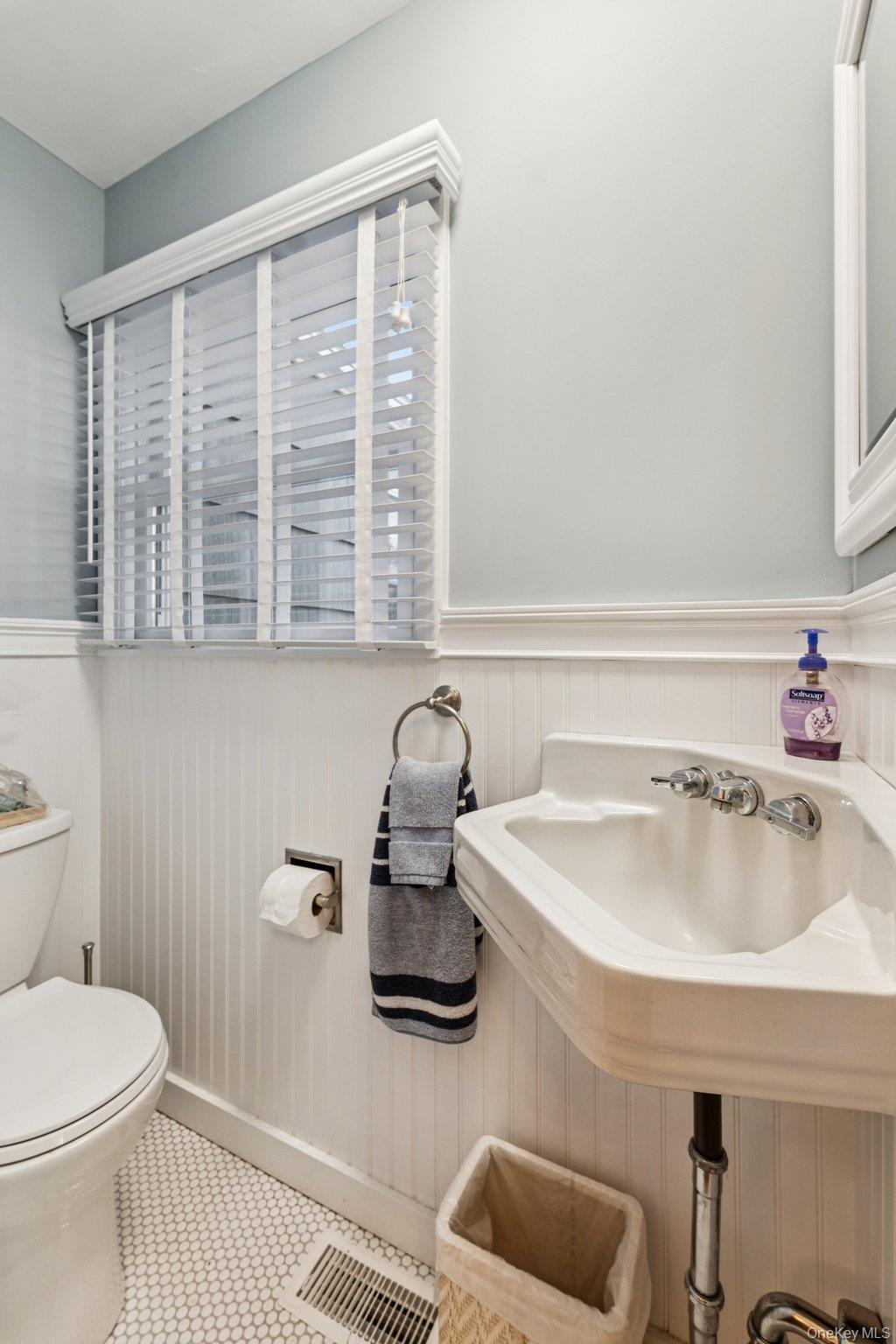 Single Family 1st  Suffolk County, NY 11731, MLS-930697-22