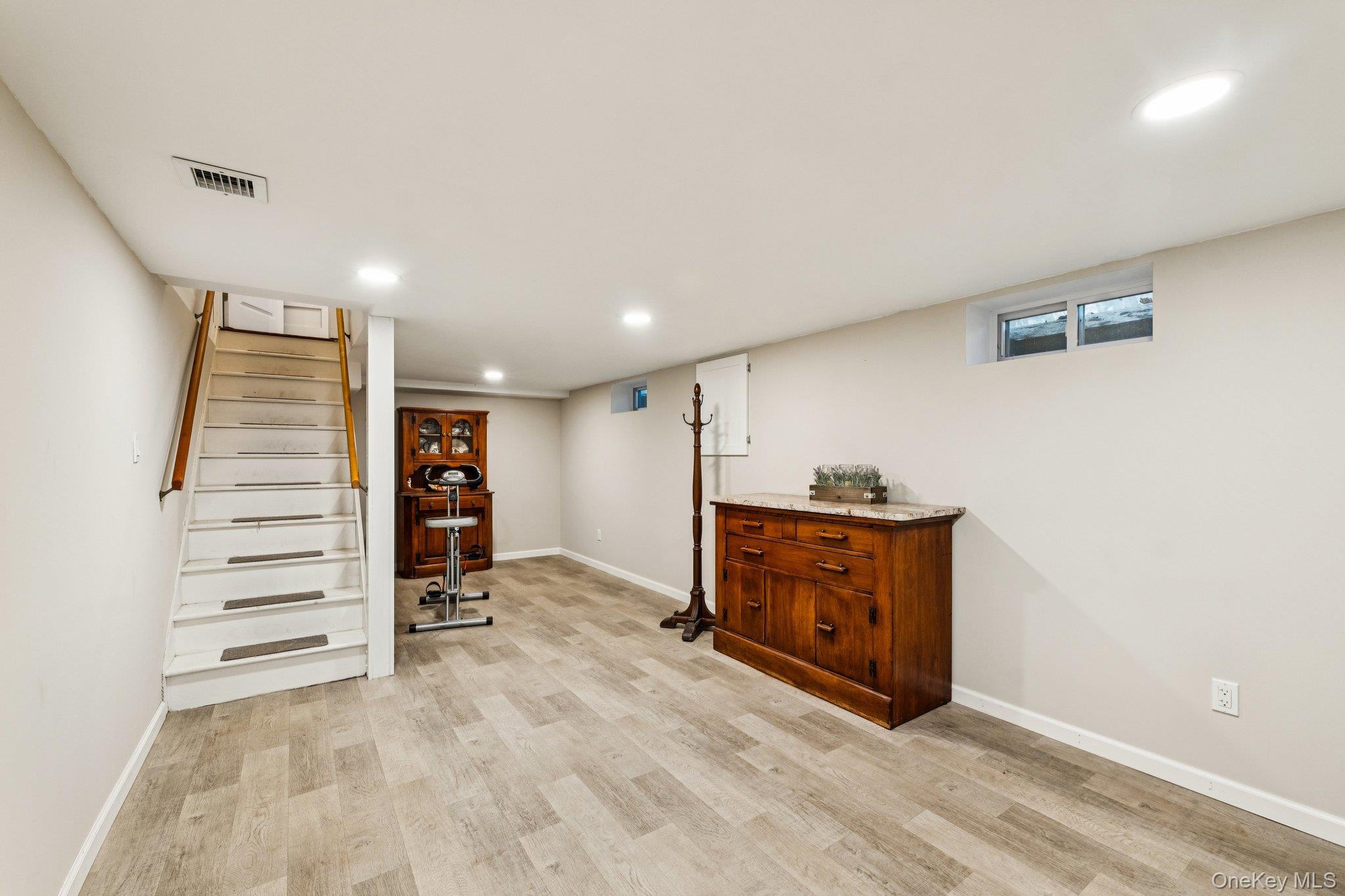 Single Family 1st  Suffolk County, NY 11731, MLS-930697-28