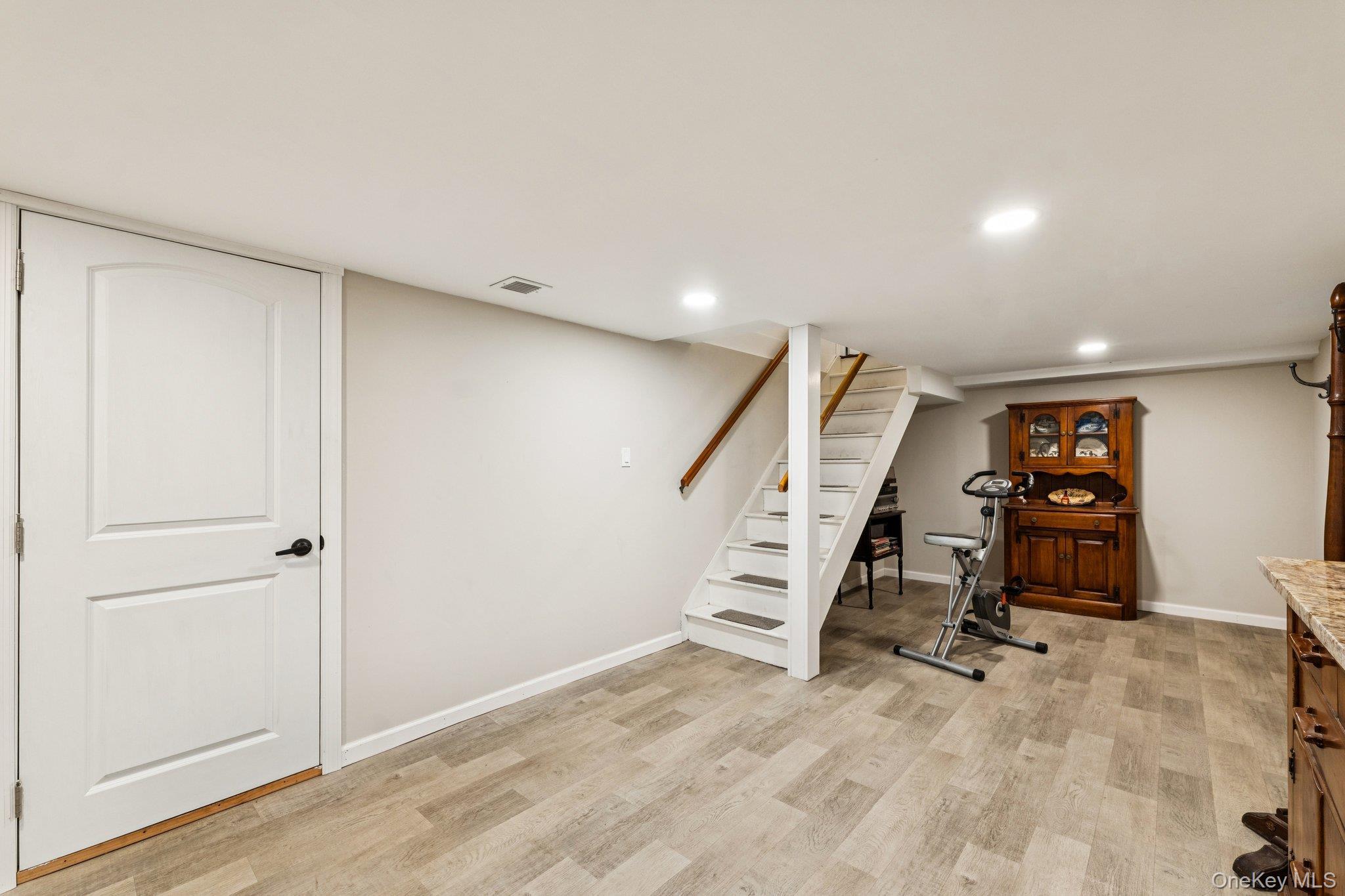 Single Family 1st  Suffolk County, NY 11731, MLS-930697-29