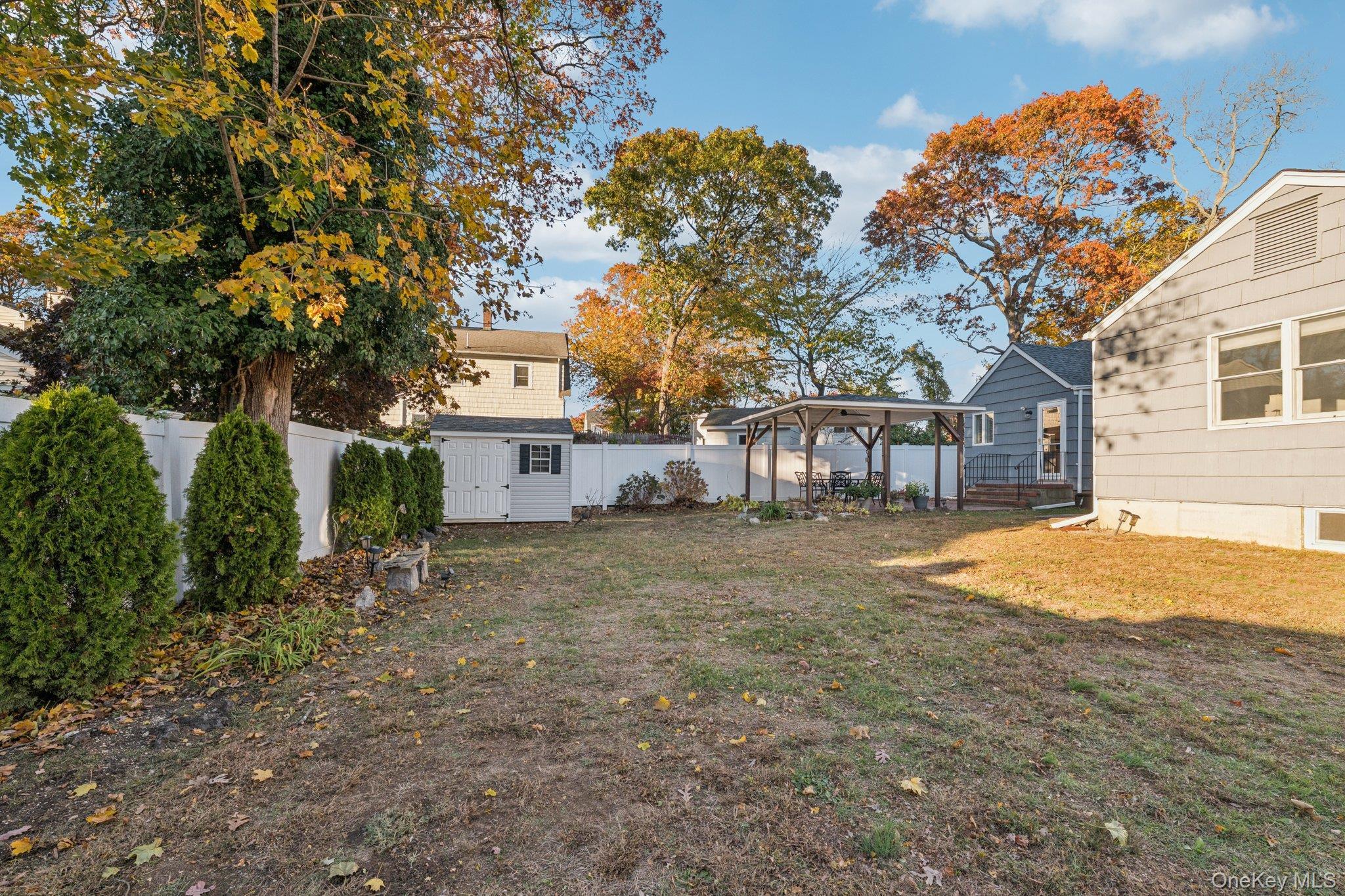 Single Family 1st  Suffolk County, NY 11731, MLS-930697-37