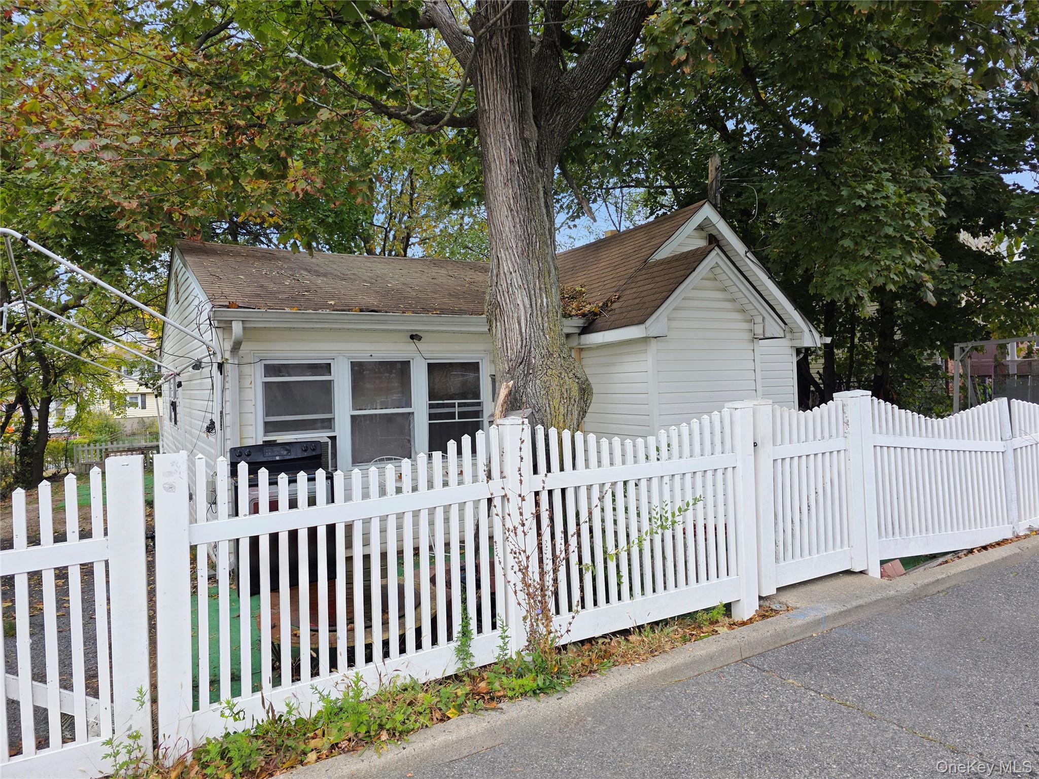 Single Family Carnegie  Nassau County, NY 11003, MLS-930698-2