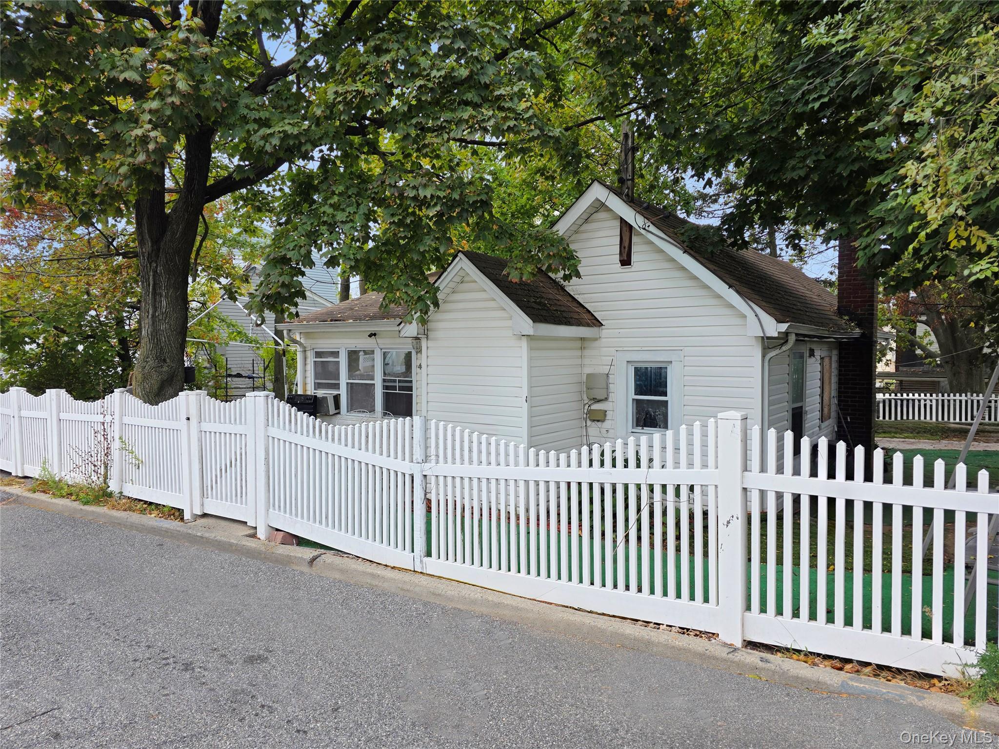 Single Family Carnegie  Nassau County, NY 11003, MLS-930698-3