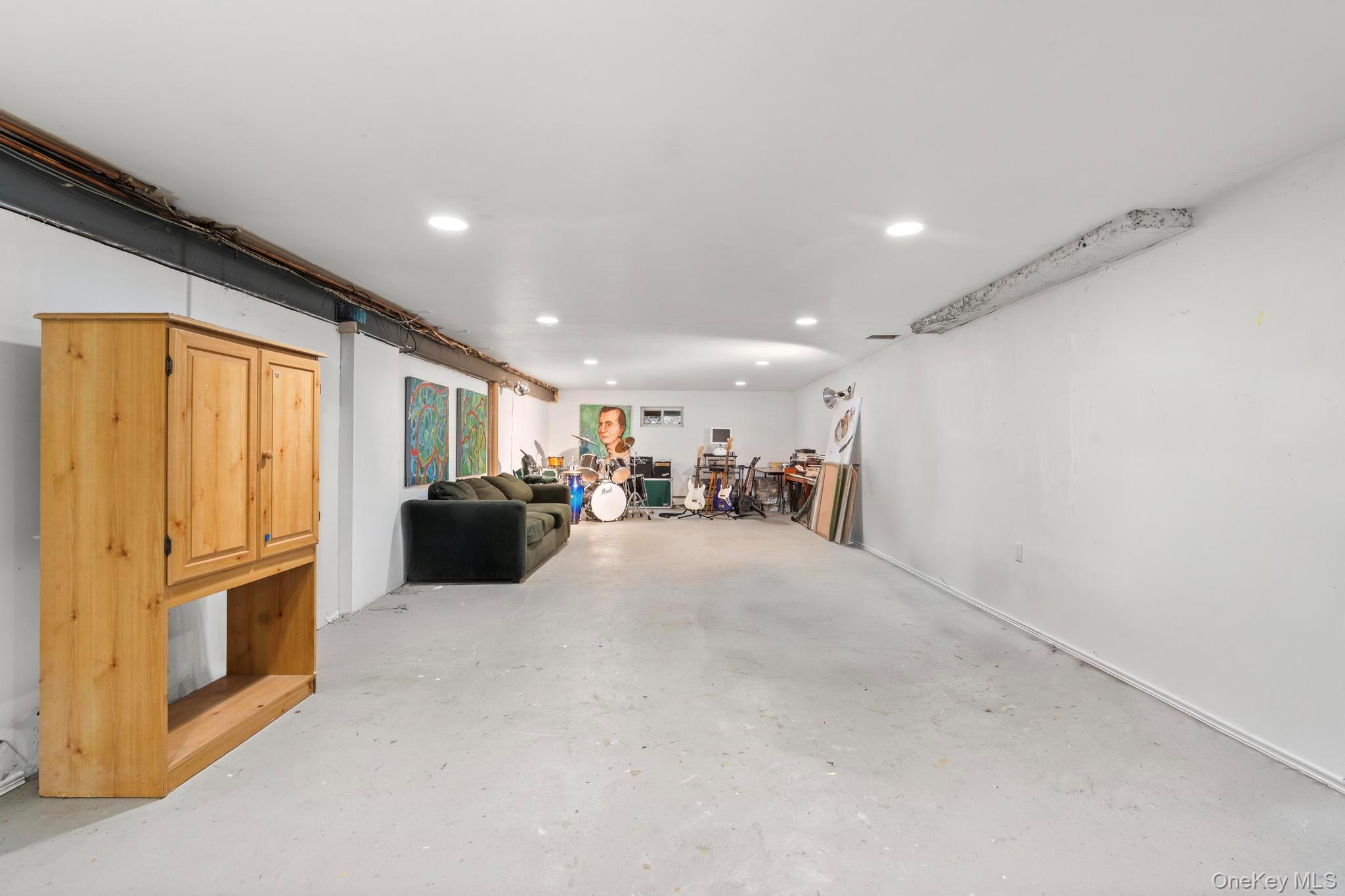 Single Family Brandon Westchester County, NY 10549, MLS-930704-13