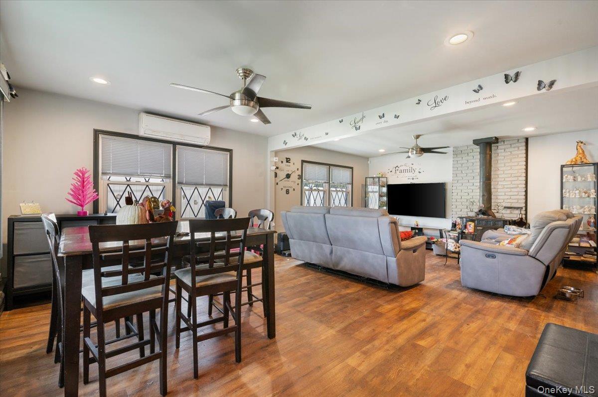 Single Family Hickory Lane  Nassau County, NY 11756, MLS-930727-2