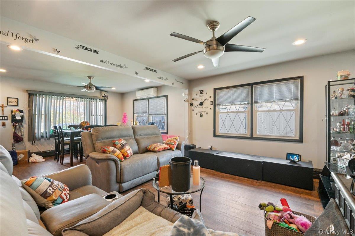 Single Family Hickory Lane  Nassau County, NY 11756, MLS-930727-5