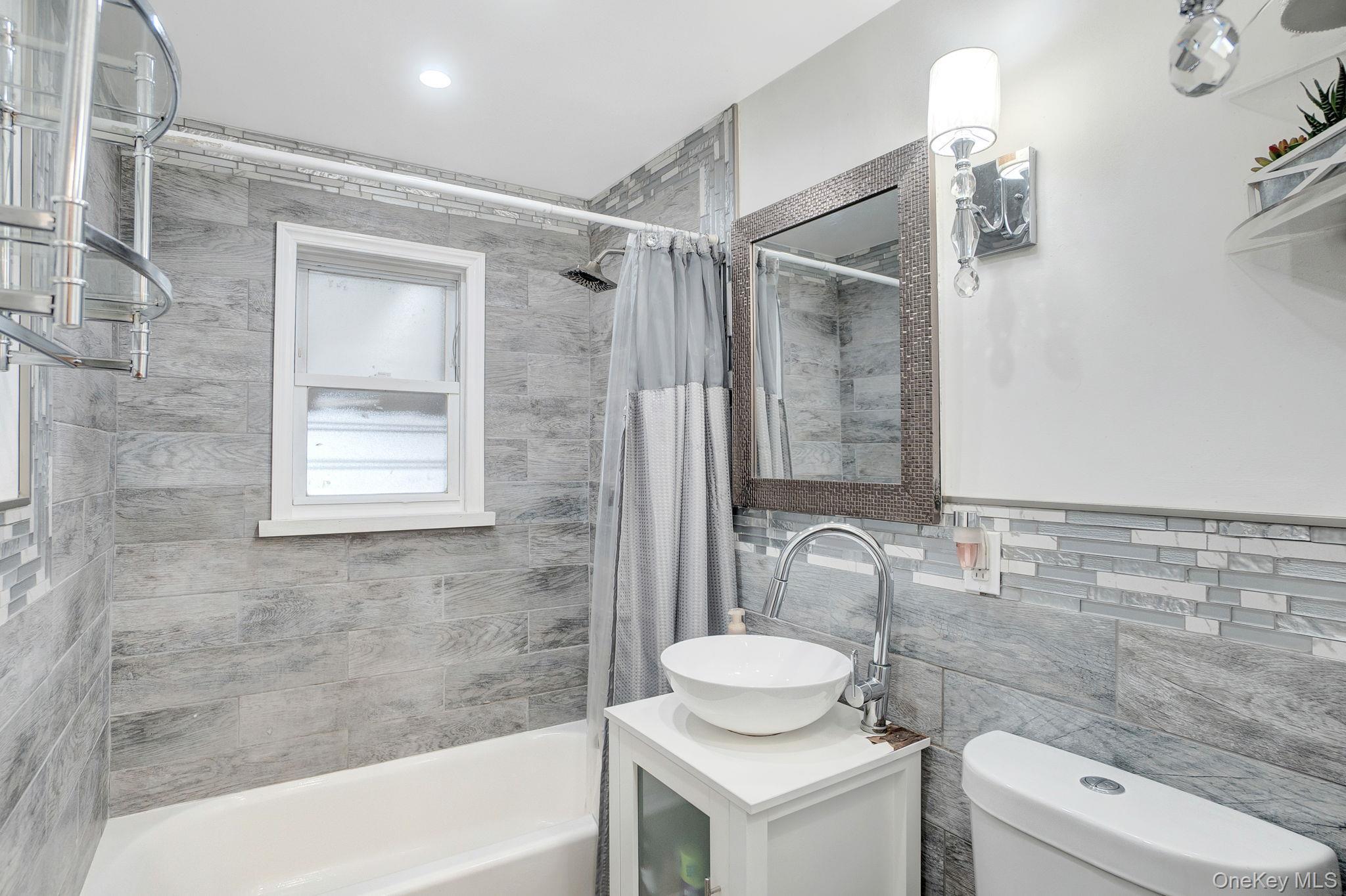 Single Family 130th  Queens, NY 11413, MLS-930732-17