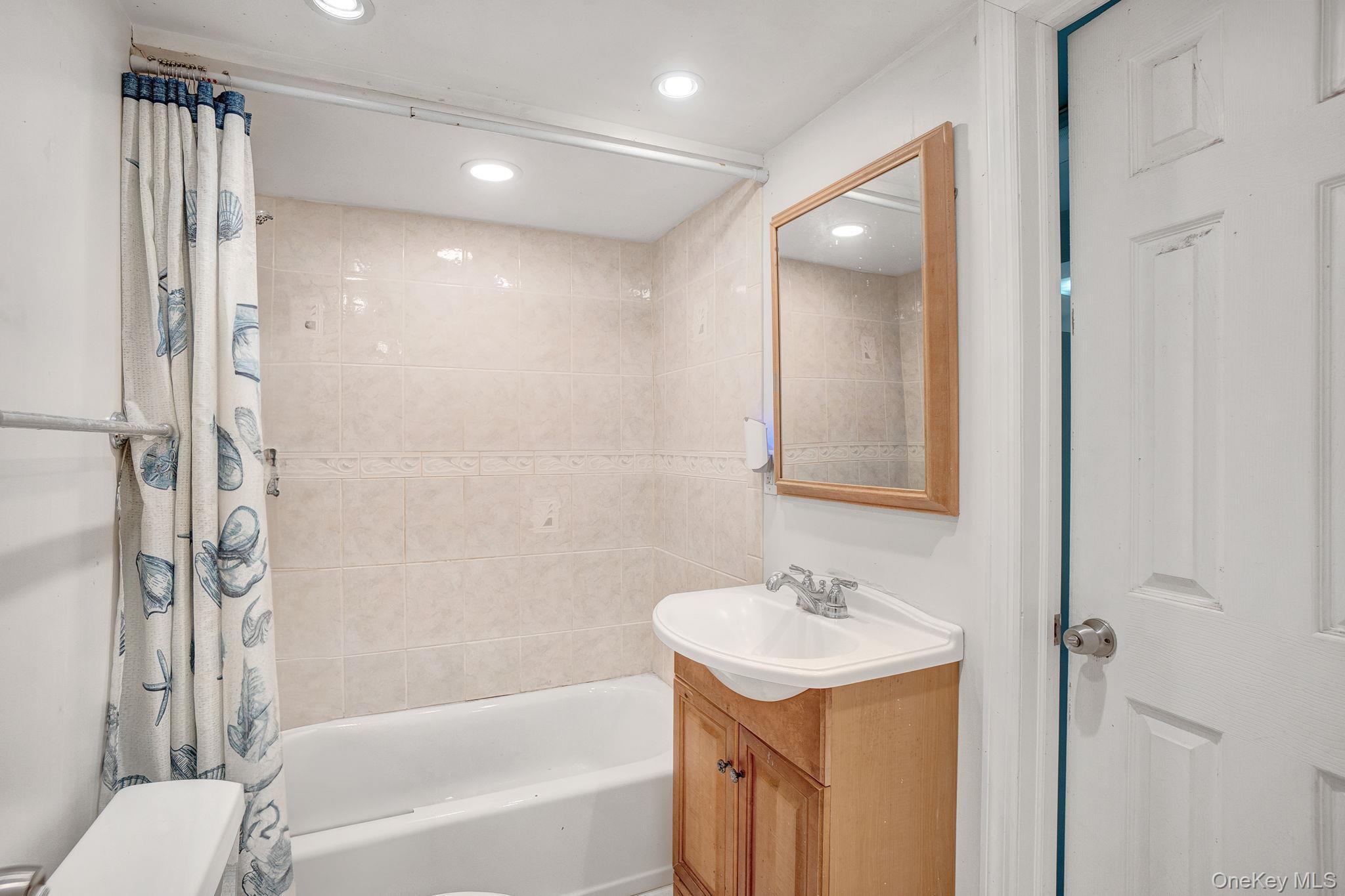 Single Family 130th  Queens, NY 11413, MLS-930732-23