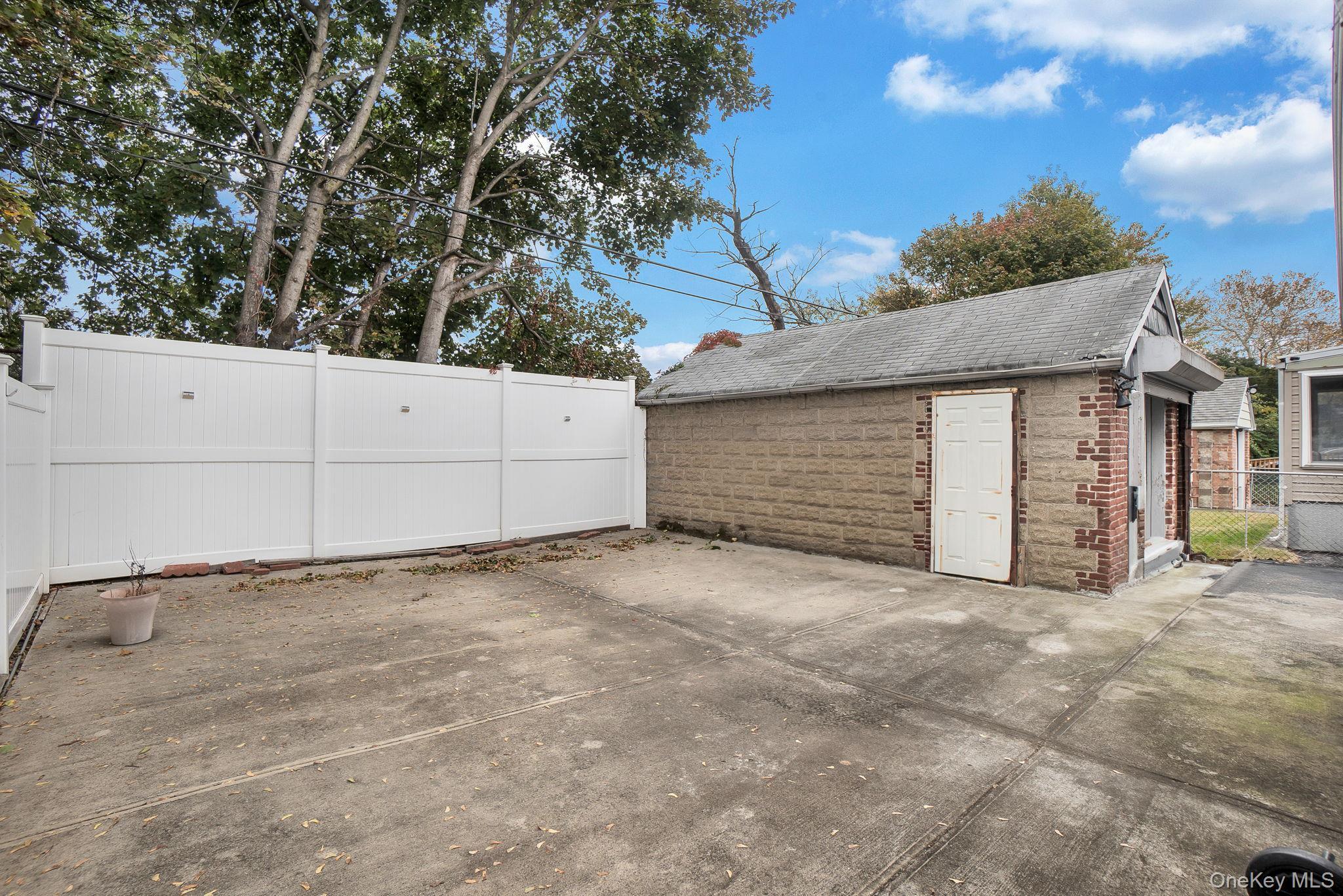 Single Family 130th  Queens, NY 11413, MLS-930732-29