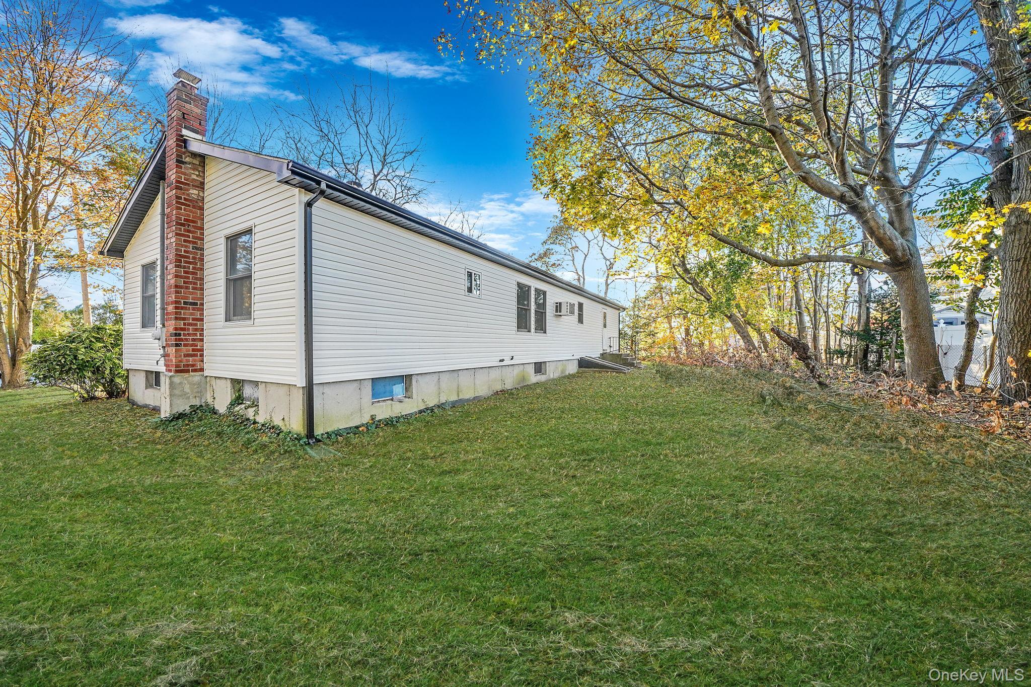 Single Family Erie  Suffolk County, NY 11741, MLS-930752-30