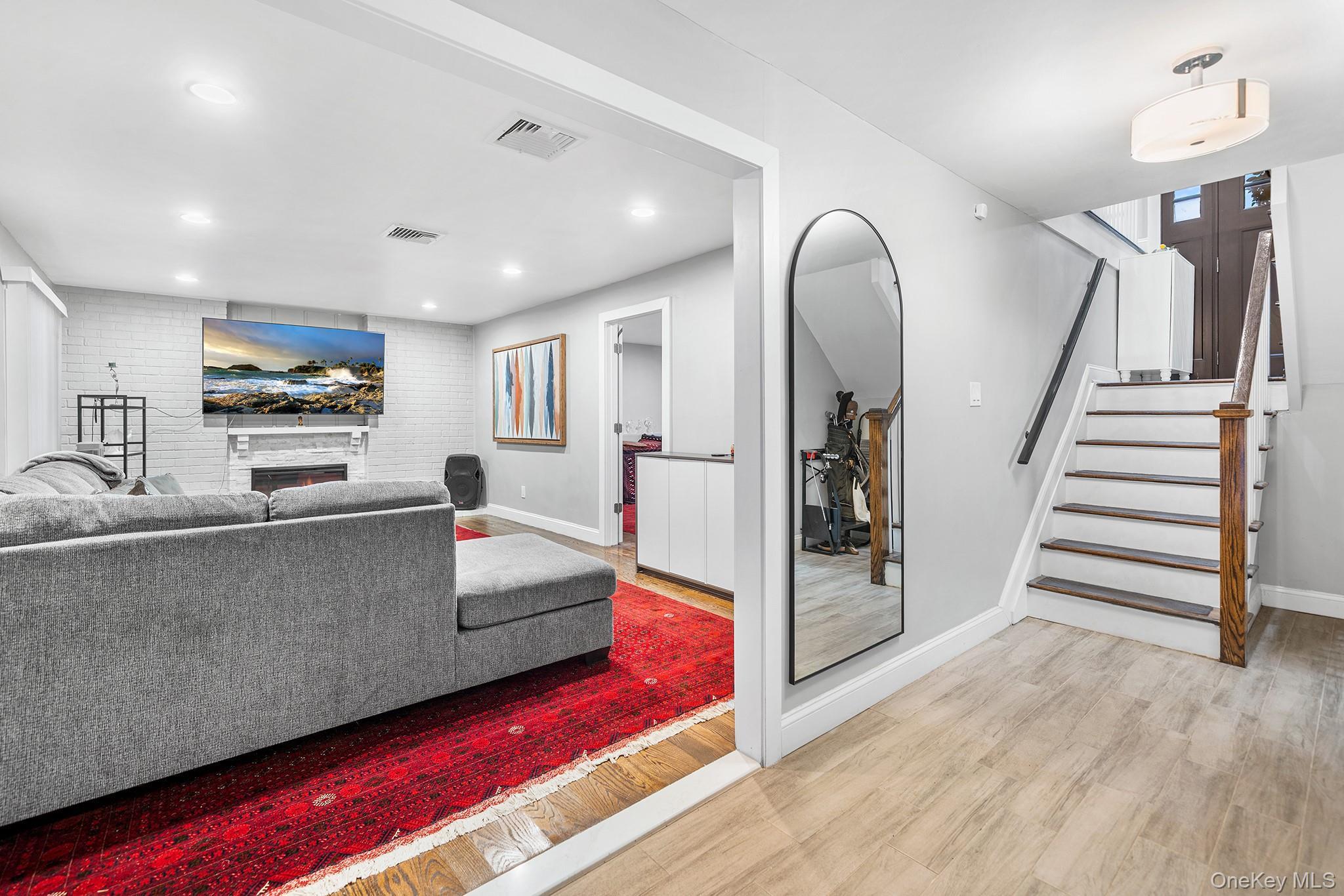 Single Family Hitching Post Nassau County, NY 11542, MLS-930753-22