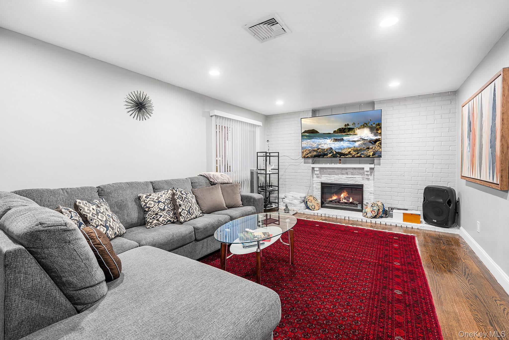 Single Family Hitching Post Nassau County, NY 11542, MLS-930753-23