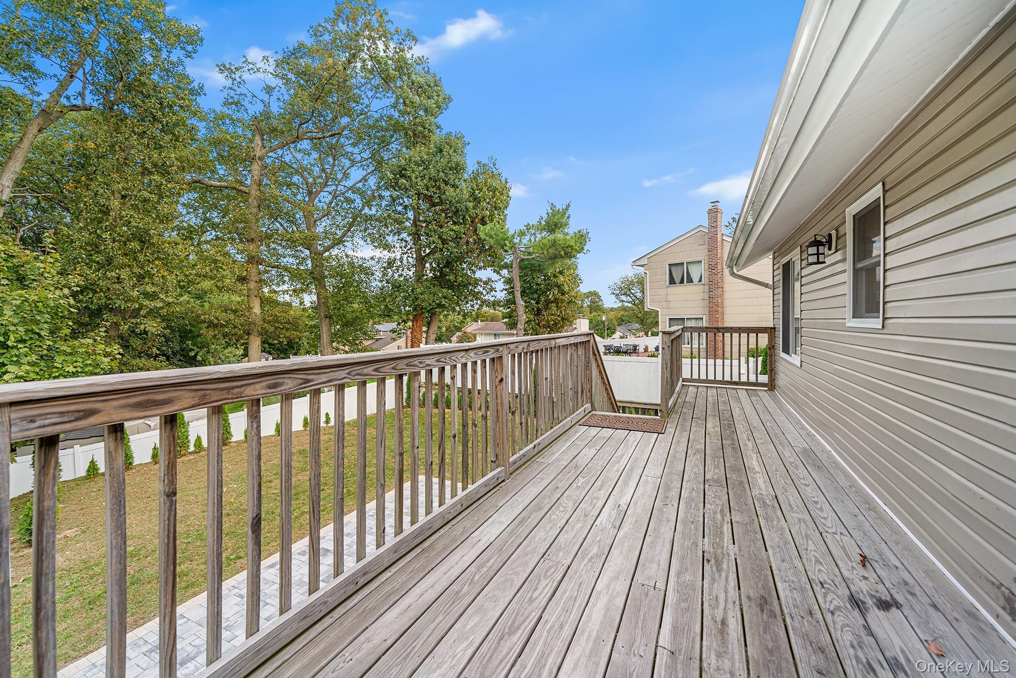 Single Family Hitching Post Nassau County, NY 11542, MLS-930753-37