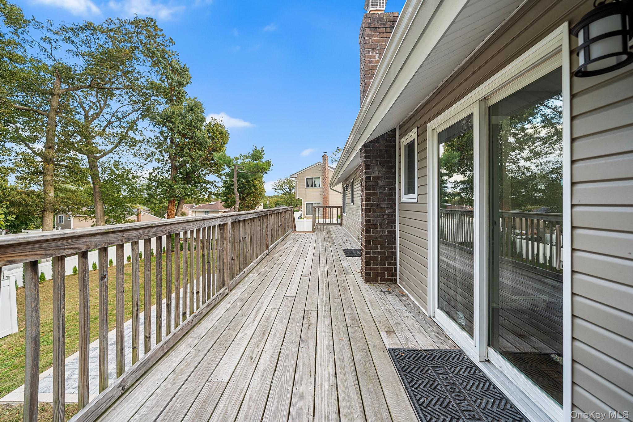 Single Family Hitching Post Nassau County, NY 11542, MLS-930753-38