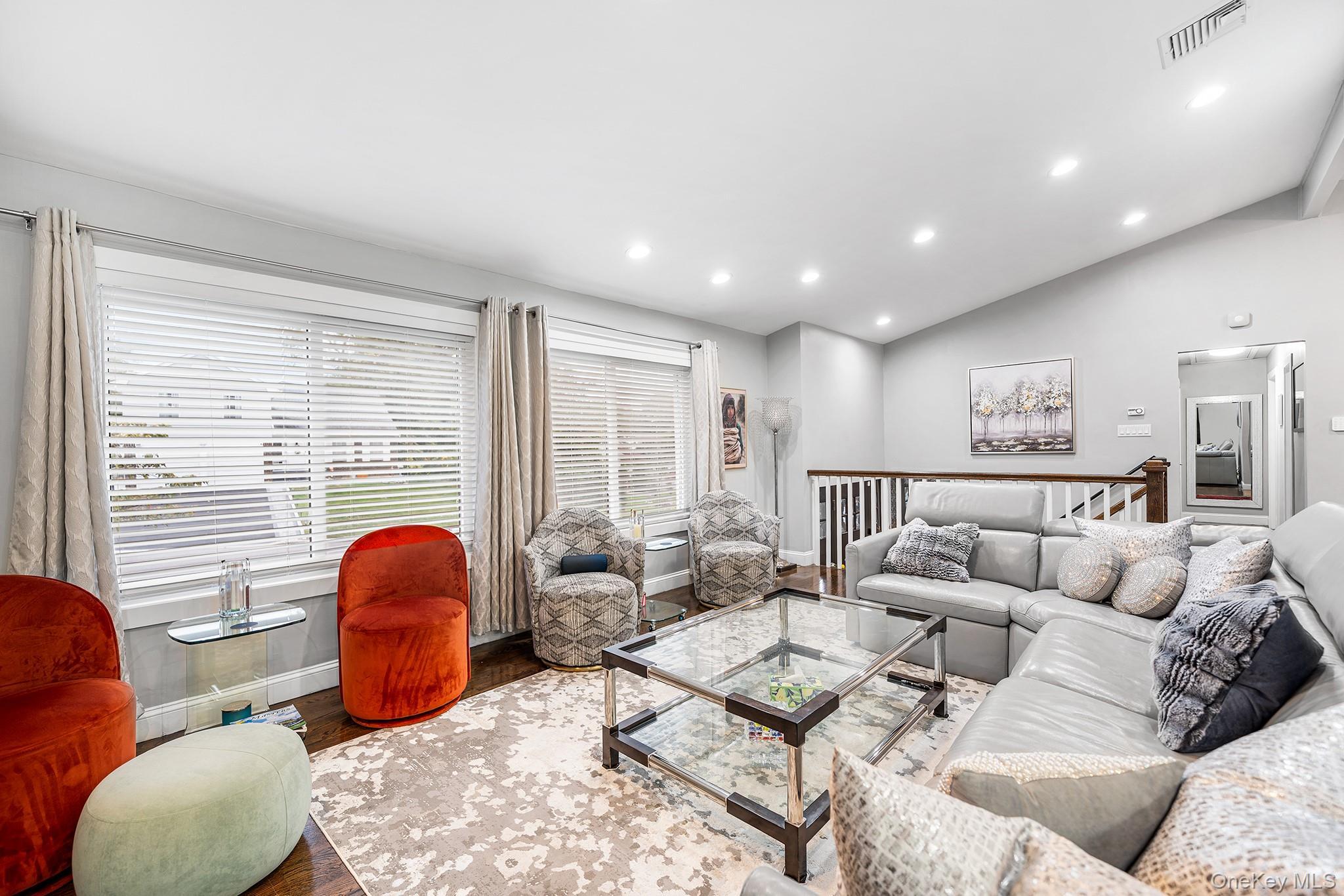 Single Family Hitching Post Nassau County, NY 11542, MLS-930753-7