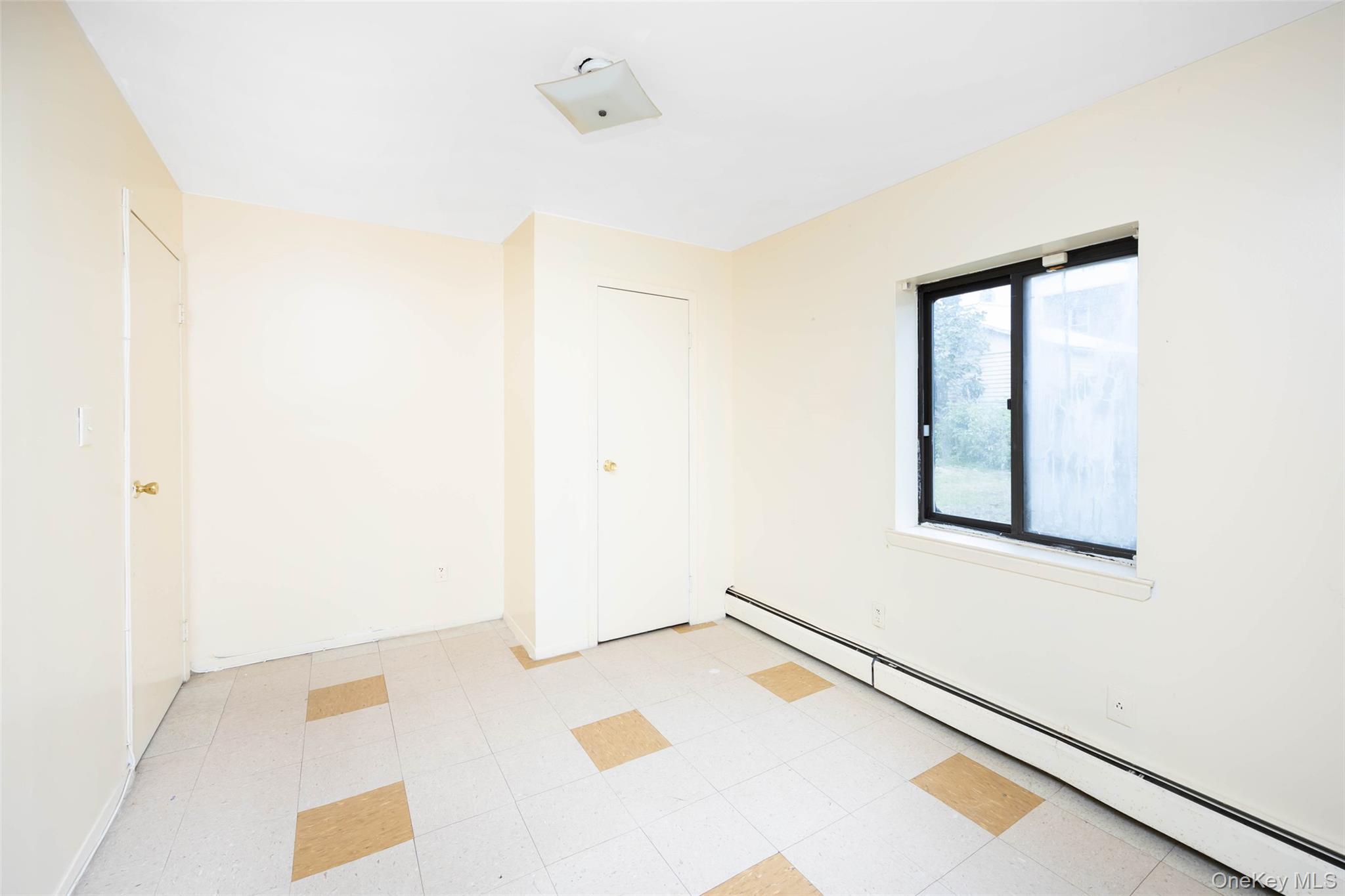 Single Family 125th Queens, NY 11356, MLS-930772-10