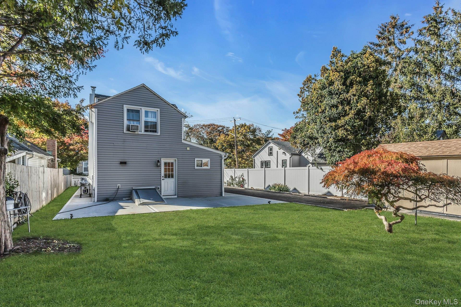 Single Family 13th  Nassau County, NY 11560, MLS-930778-29