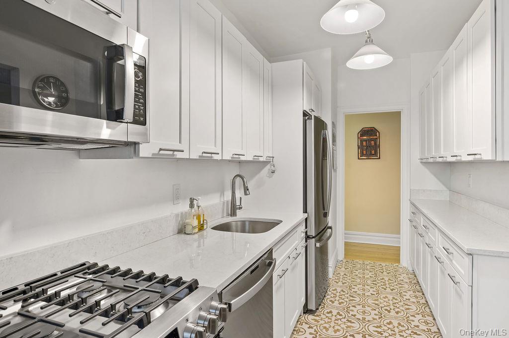 Coop Calton  Westchester County, NY 10804, MLS-930803-13