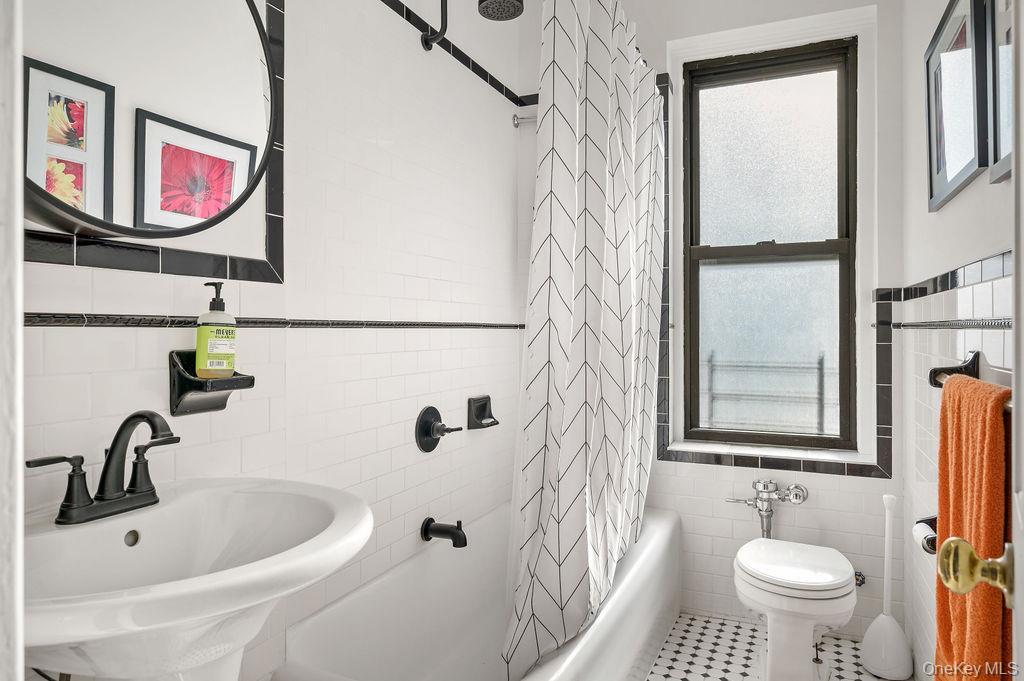 Coop Calton  Westchester County, NY 10804, MLS-930803-16