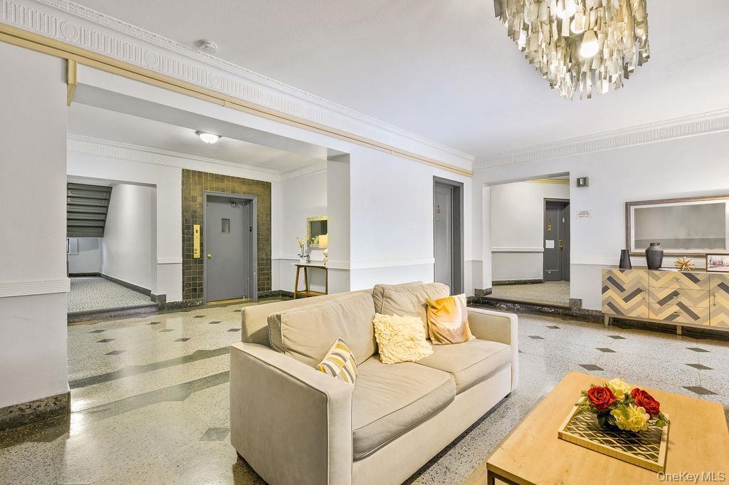 Coop Calton  Westchester County, NY 10804, MLS-930803-24