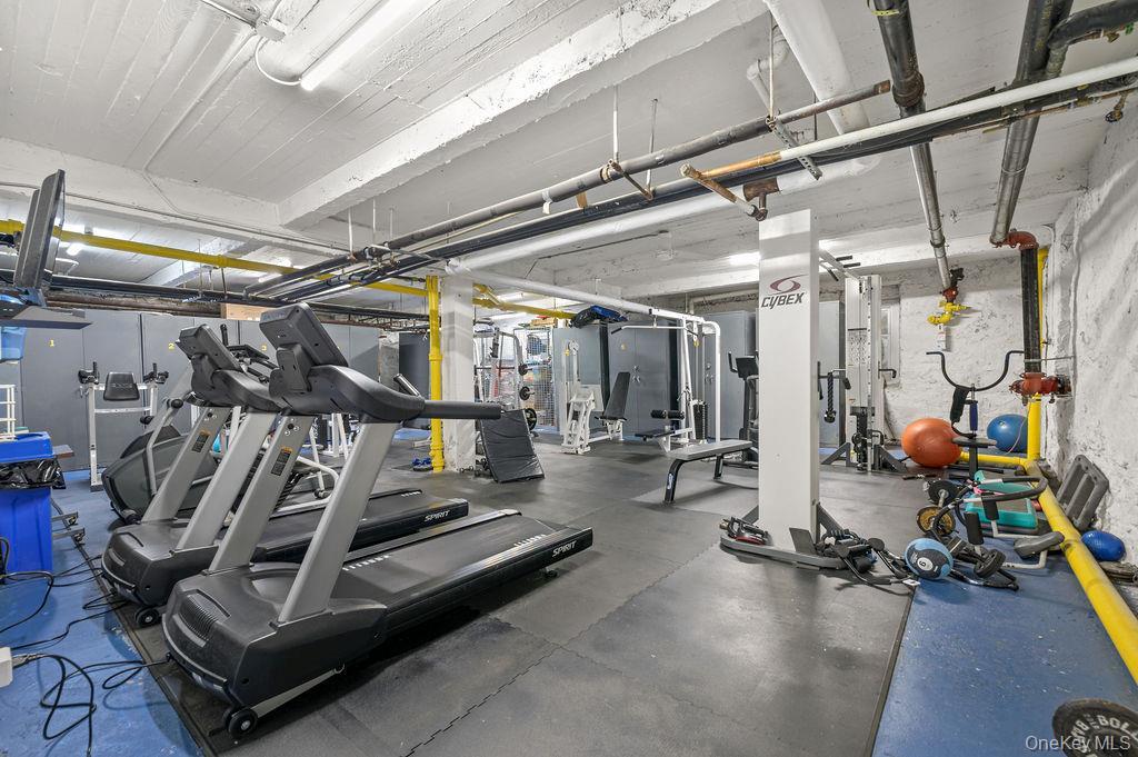 Coop Calton  Westchester County, NY 10804, MLS-930803-25