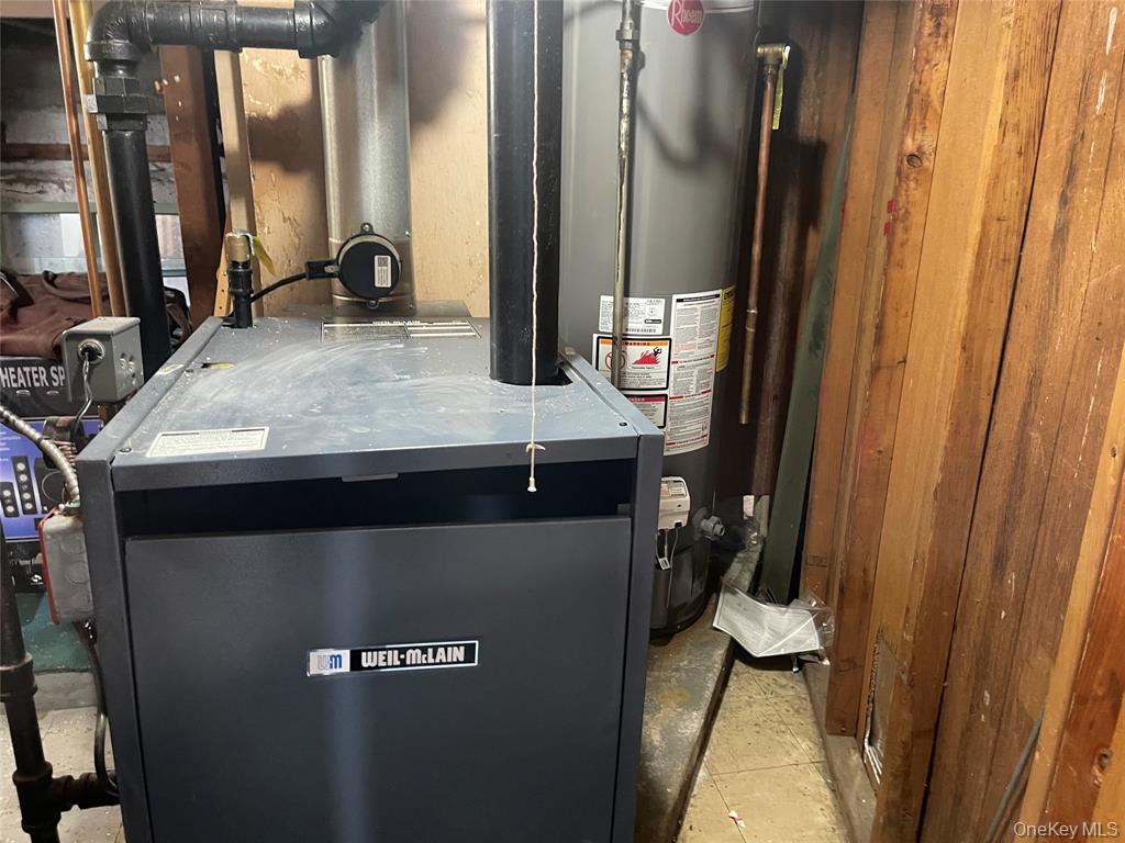 Single Family 88  Queens, NY 11426, MLS-930806-8