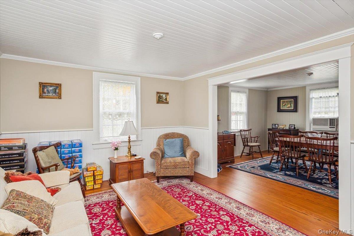 Single Family Locust  Suffolk County, NY 11716, MLS-930818-5