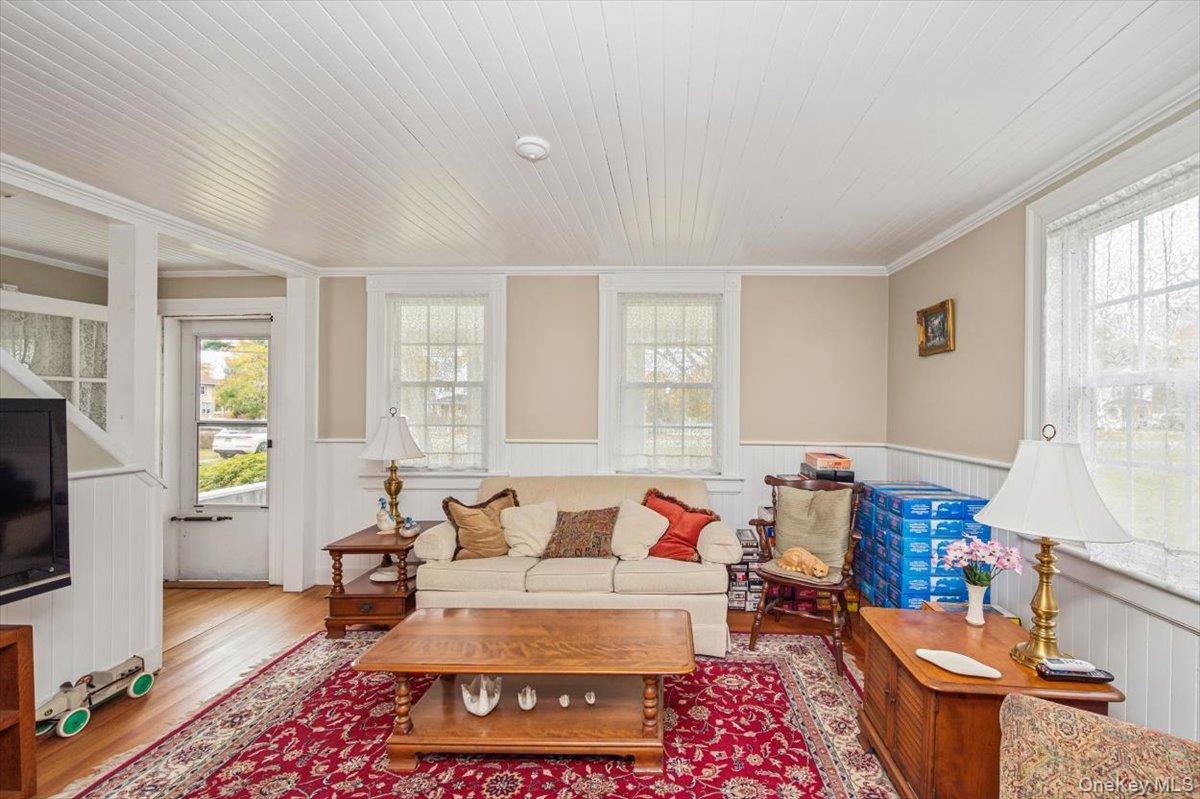 Single Family Locust  Suffolk County, NY 11716, MLS-930818-7