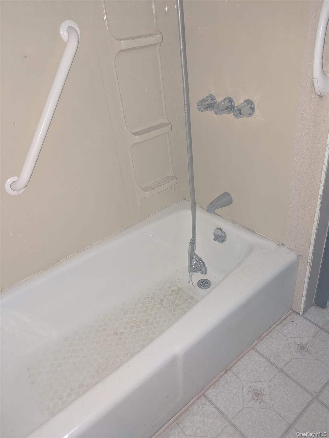 Single Family Glen  Ulster County, NY 12401, MLS-930837-25