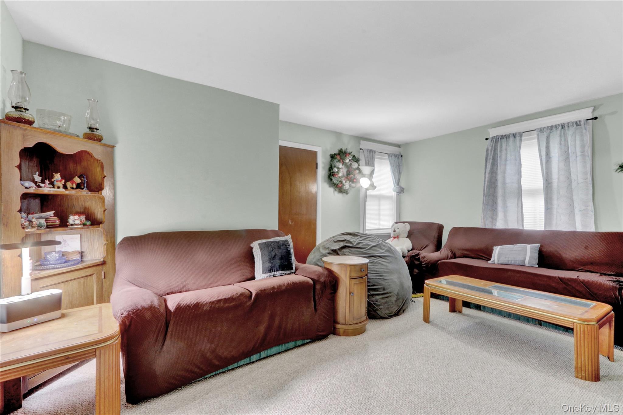 Single Family Lincoln  Suffolk County, NY 11782, MLS-930843-5