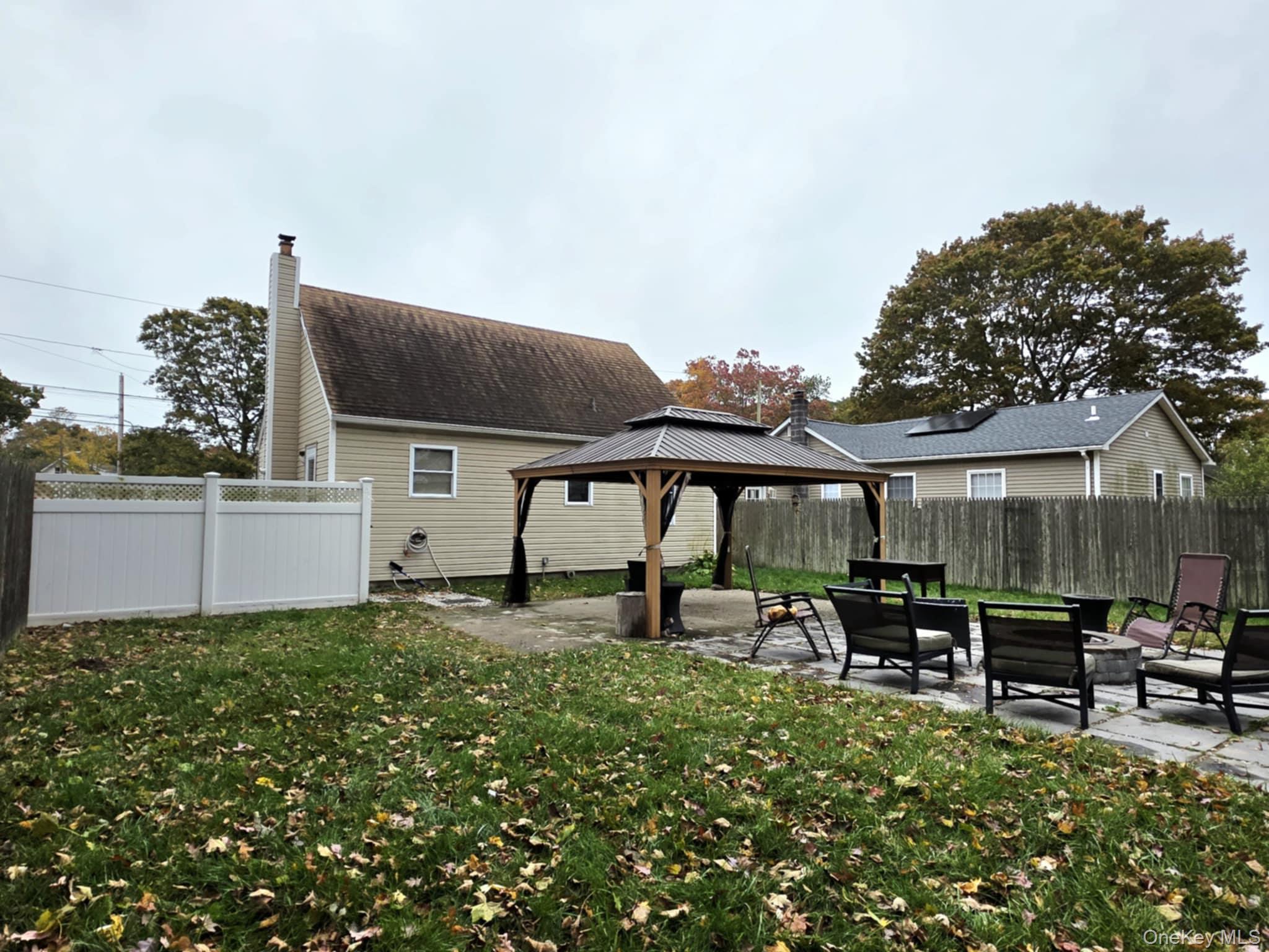 Single Family Commack Suffolk County, NY 11967, MLS-930856-14