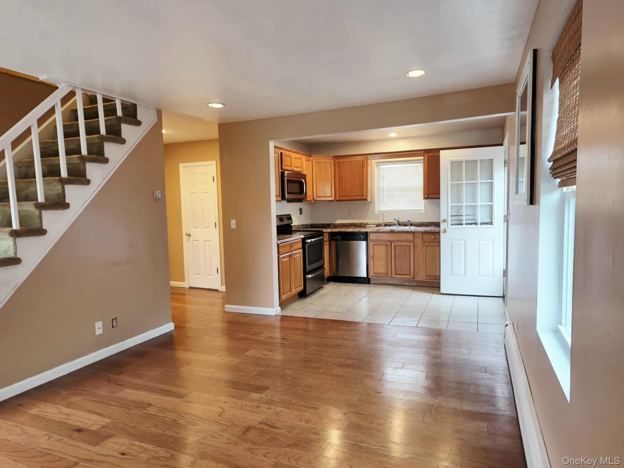 Single Family Commack Suffolk County, NY 11967, MLS-930856-3