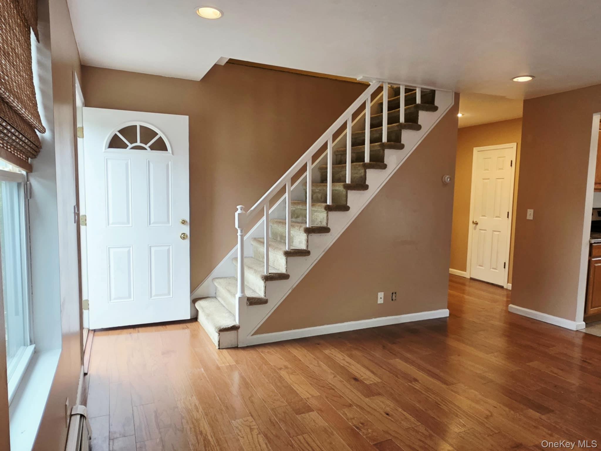 Single Family Commack Suffolk County, NY 11967, MLS-930856-4