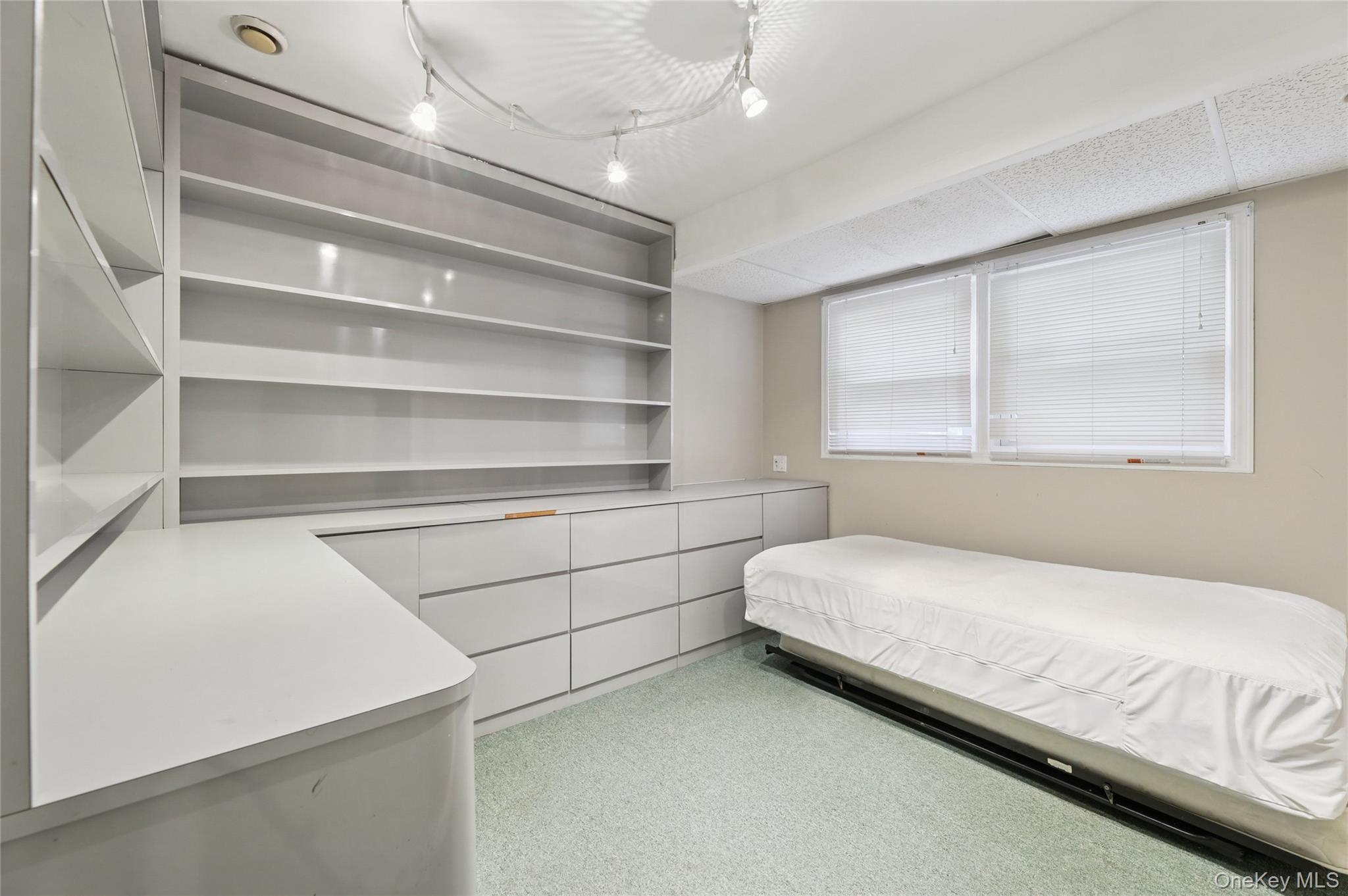 Single Family Lilac  Rockland County, NY 10954, MLS-930858-28