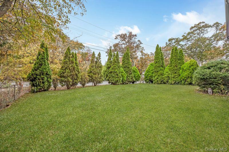 Single Family Gillette Suffolk County, NY 11772, MLS-930859-11