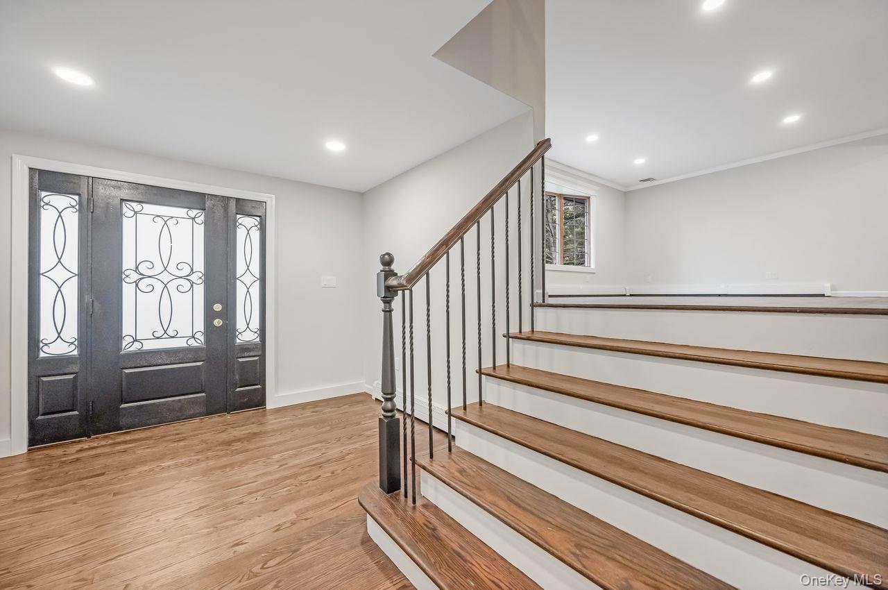 Single Family Gillette Suffolk County, NY 11772, MLS-930859-25