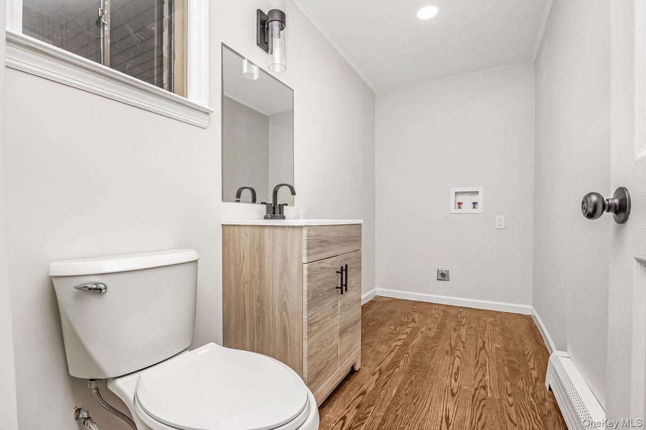 Single Family Gillette Suffolk County, NY 11772, MLS-930859-29