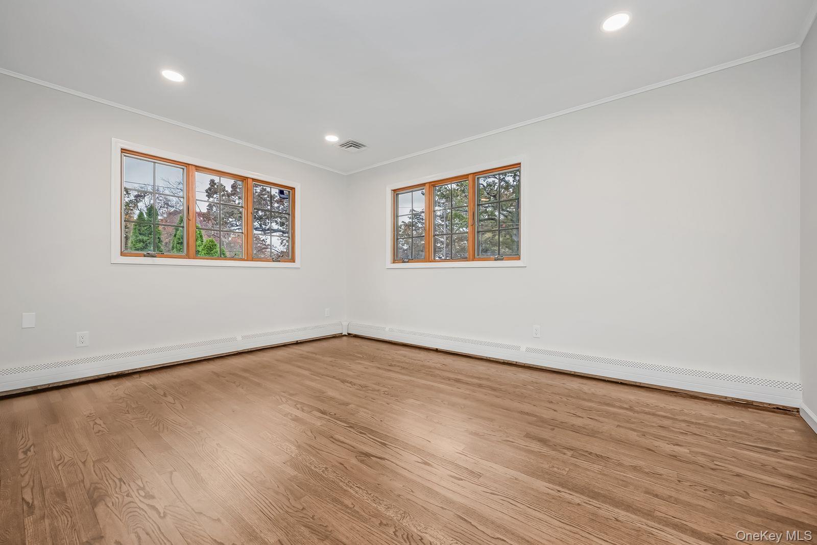 Single Family Gillette Suffolk County, NY 11772, MLS-930859-33