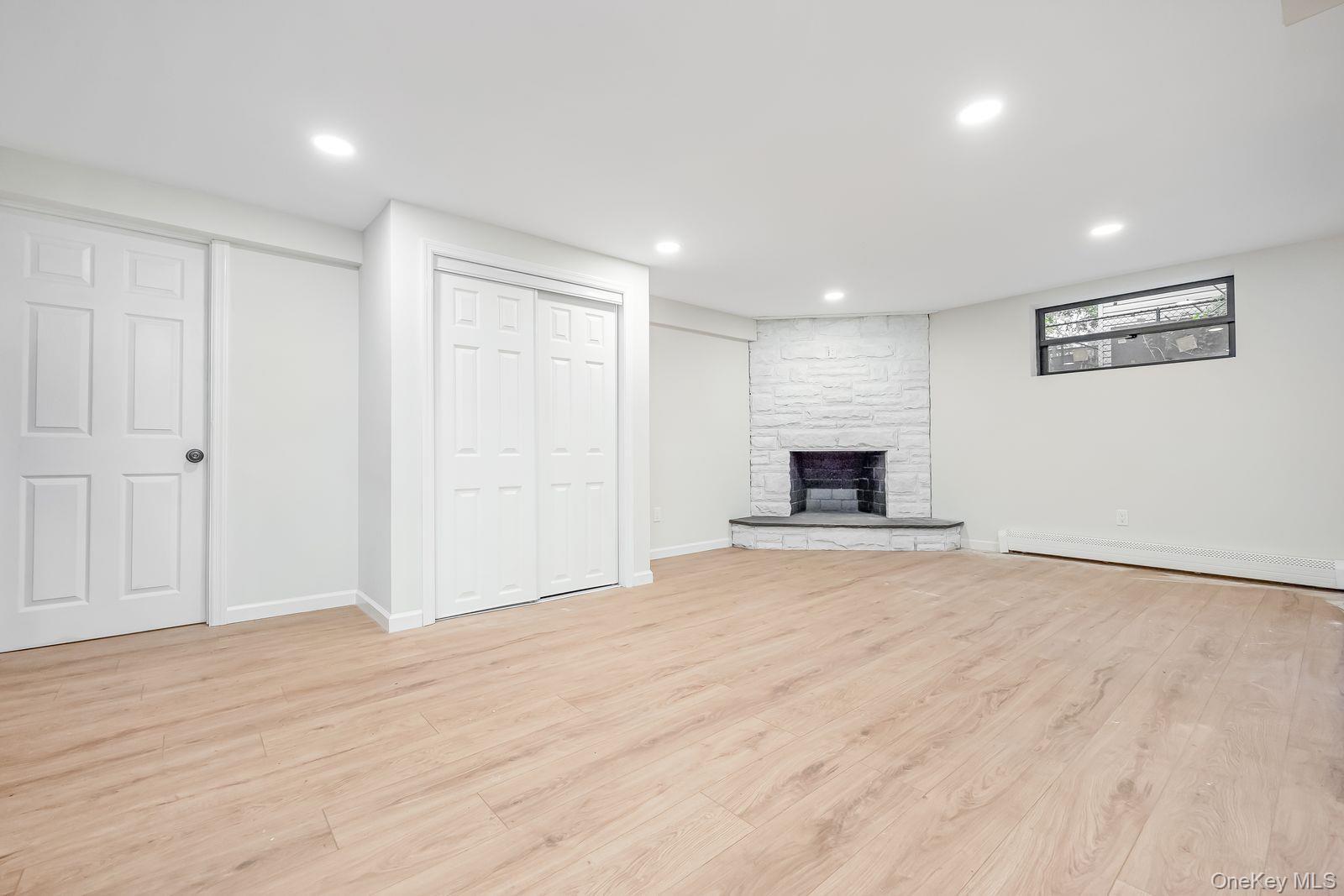 Single Family Gillette Suffolk County, NY 11772, MLS-930859-37