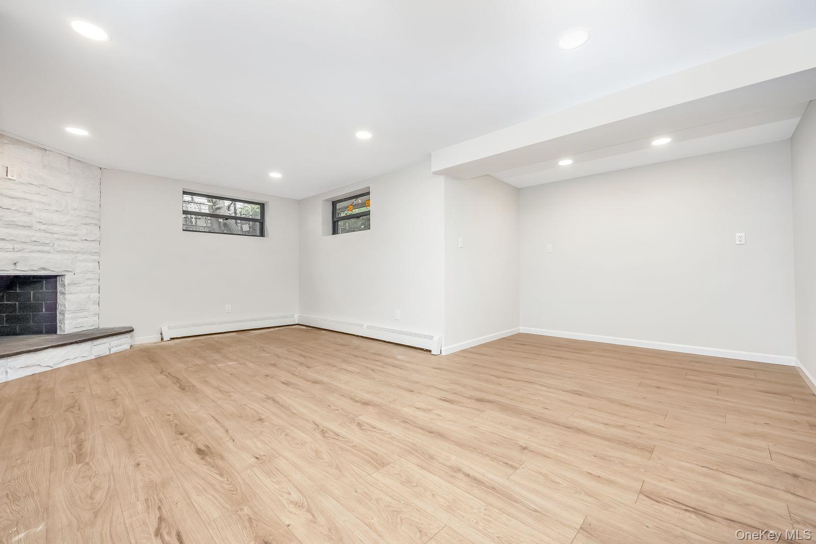 Single Family Gillette Suffolk County, NY 11772, MLS-930859-43